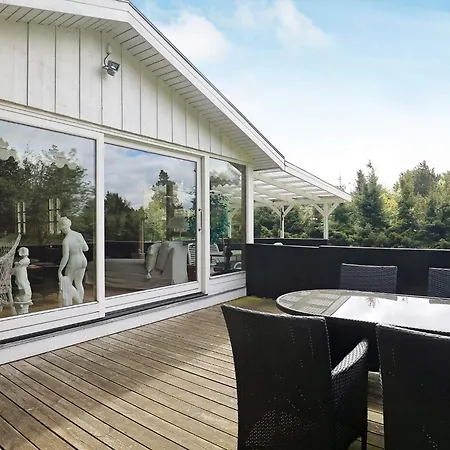 Дом отдыха 4 Person In Hals-by Traum *